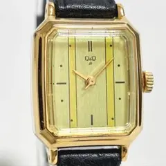 美品 稼働品 CITIZEN Q&Q 6-P00921 スクエア ゴールド 手巻のサムネイル