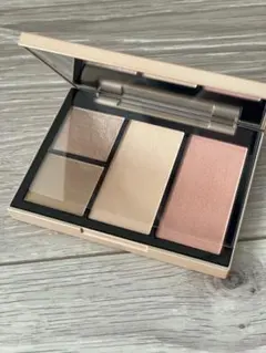 定価以下⭐️お値下げ‼️限定品SNIDEL アイシャドウパレット ベージュ系