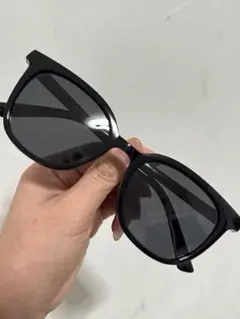 ブラック キャットアイ サングラス