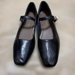 ブラックストラップ付きフラットシューズ　メリージェーン　新品未使用