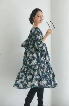 seventenセブンテン　リバティプリントティアードワンピース　Sサイズ