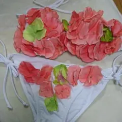 チュアンピサマイ風 花モチーフ 水着 Ｌ