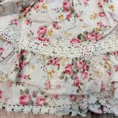 LIZ LISA リズリサ花柄ゴブラン織キルティング フリル付ベッドマルチ