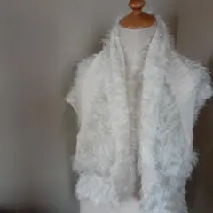 ホワイトファー風ショートカーディガン