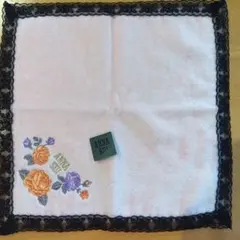 アナスイannasui ピンクのレース刺繍　タオルハンカチ