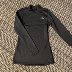 TIGORA インナーシャツ　　黒　タートル　裏起毛　サッカー　スポーツtシャツ