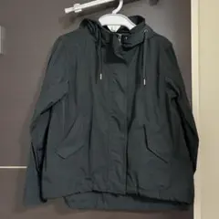 フード付きマウンテンパーカー