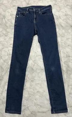 GU スキニーデニム 67