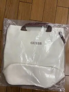 GUESS 生成りキャンバス生地ツーウェイバック （トート、リュック）