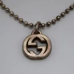 希少　k18 金750 GUCCI グッチ　ネックレス　トップ　チャーム 希少 k18 金750 GUCCI グッチ ネックレス トップ チャーム - メルカリ