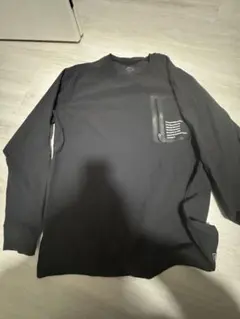 ブラック 長袖シャツ ポケット付き