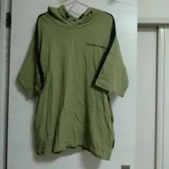 フード付き半袖カットソー