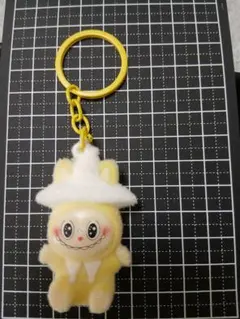 ラブブ LABUBU ぬいぐるみ キーホルダー イエロー
