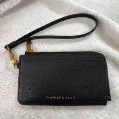 CHARLES & KEITH ブラックフラグメントケース
