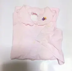 【日本製】女児 ピンク フリル襟 バラの刺繍襟 肩に透かしレース編み 長袖シャツ