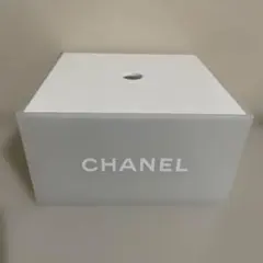 CHANEL コットン入れ