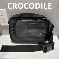 クロコダイル 横型 ショルダーバッグ ナイロン 黒 ワンポイントロゴ