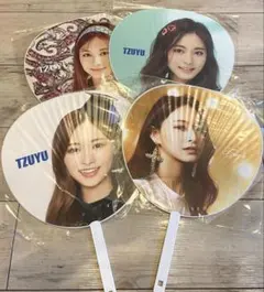 TWICE ツウィ うちわ まとめ売り 11点セット - メルカリ