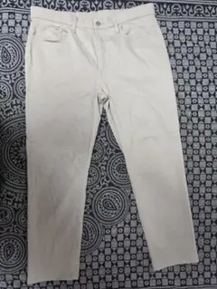 【UNIQLO】ウルトラストレッチ カラージーンズ - ベージュ - XL