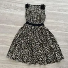 ネイビー 花柄 ノースリーブ ワンピース