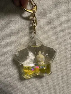 ちいかわ　星型ぷかぷかキーホルダー　うさぎ
