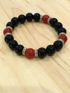 天然石黒曜石とレッドオニキスのクリスタル装飾ブレスレット
