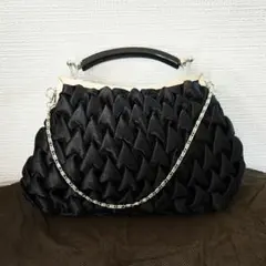 【BOOGIE WOOGIE】ブラックサテンプリーツパーティーバッグ