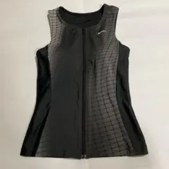 NIKE 水着　M 上のみ 【美品】のサムネイル