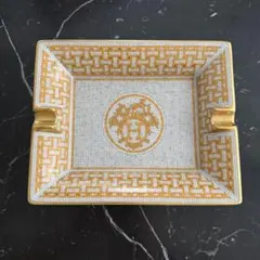 2026年最新】HERMES 置き型灰皿の人気アイテム - メルカリ