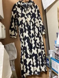 ZARAワンピースのサムネイル