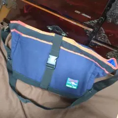 Item thumbnail for item 1ca27b9f-9df2-47e6-a3f1-736ab8cacc93