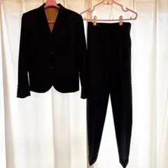レディーススーツ