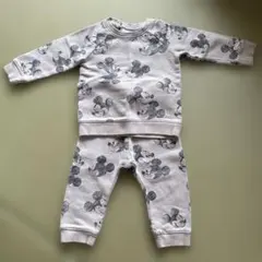 H&M ディズニーセットアップ　80cm ９-12ヶ月