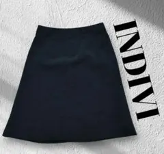 【タグ付き♡未使用品】インディヴィ　スカートスーツ　ブラック無地 タグ付き♡未使用品】インディヴィ スカートスーツ ブラック無地