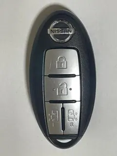 NISSAN/日産　純正 スマートキー 本体　セレナ　C26のサムネイル