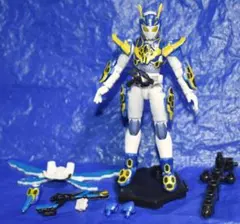 装動 仮面ライダーゼロワン 仮面ライダーバルキリー ライトニングホーネットのサムネイル