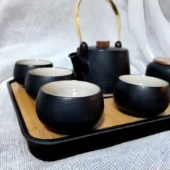 急須と茶碗4個セット（収納ケース付き）