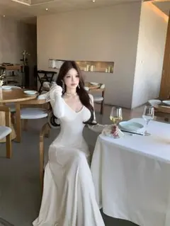 袖レース上品ロングワンピース　秋冬お出かけ女子会デートクリスマスに最適