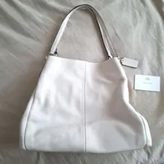 COACH オフホワイトレザー バッグ