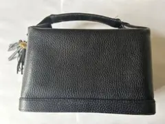 黒 レザー ハンドバッグ ボックス型