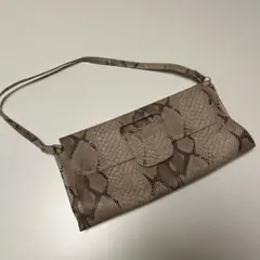 ヘビ柄ショルダーバッグ