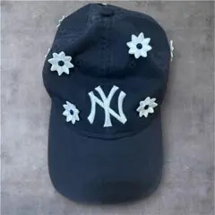 New Era 9TWENTY ネイビー キャップ　フラワーのサムネイル
