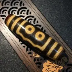 上肯老礦天珠‼️西蔵老礦手工伝承三色五線天珠（黒朱砂入） - メルカリ