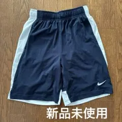 NIKE 150〜160 ハーフパンツ　ドライフィット　ネイビー