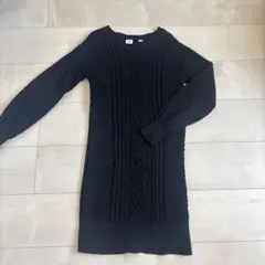 GAP黒 ケーブルニット 長袖ワンピース