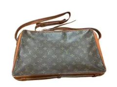 Item thumbnail for item 61cfe4bd-1f75-454d-b67c-62bc35035bde