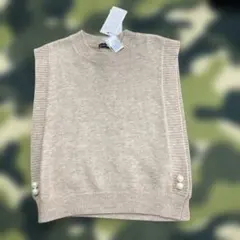 ベージュ ニットベスト