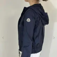 《美品》モンクレール　ナイロンジャンパー