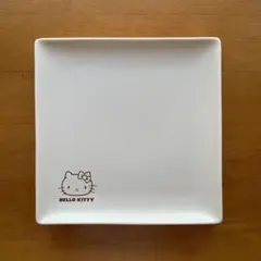 【新品、未使用】ローソン　冬のハローキティフェア景品　ハローキティ 四角いおさら