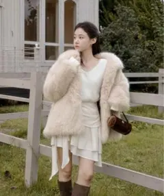 【新品・未使用】　attrangsハーフ丈カラーファーコート